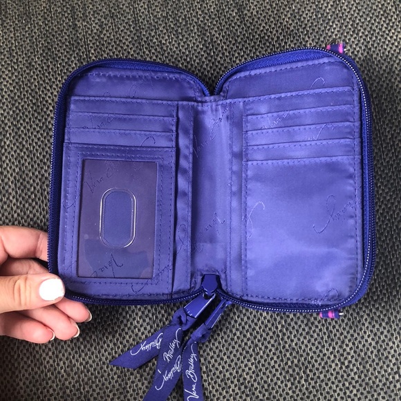 Vera Bradley wristlet/crossbody purse - Picture 4 of 7